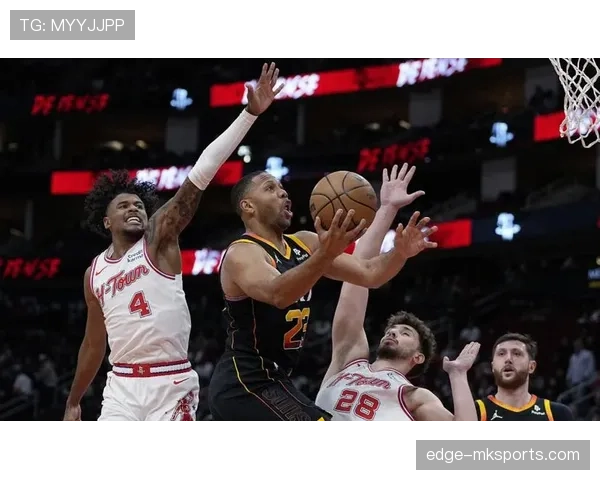 桑保利战术革新显成效,球队强势反弹表现亮眼 桑保利战术革新显成效,球队强势反弹表现亮眼